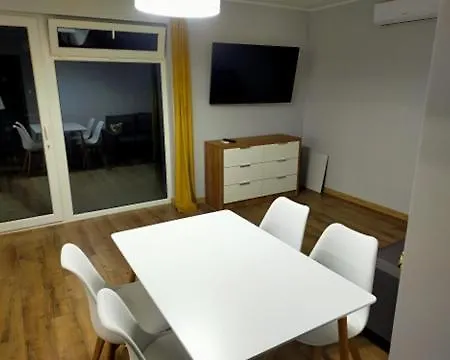 Apartamenty Magnolia Przybrodzin Апартаменти Пшибродзін